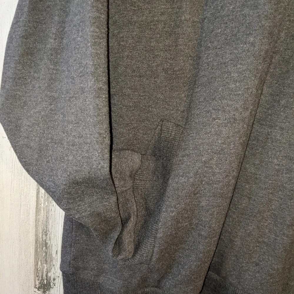 Banana Republic Dark Gray Sweater - Picture 3 of 3